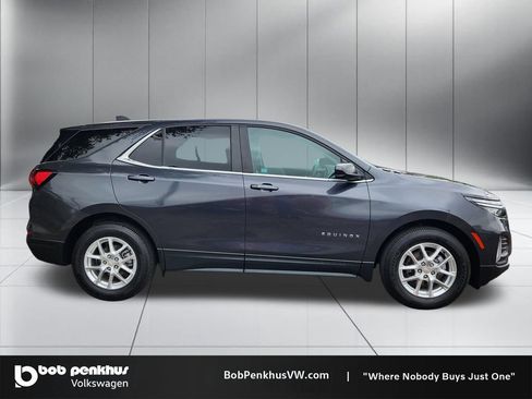Used 2022 Chevrolet Equinox LT FWD image 24