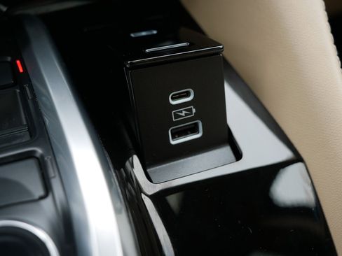 Used 2024 Acura MDX SH-AWD w/ Advance Package image 33