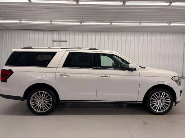 Used 2022 Ford Expedition Max Limited AWD/4WD image 6