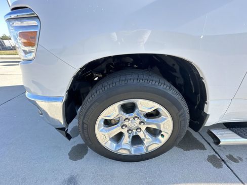 Used 2021 RAM 1500 Big Horn AWD/4WD image 32