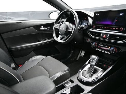 Used 2022 Kia Forte GT-Line w/ GT-Line Premium Package image 18