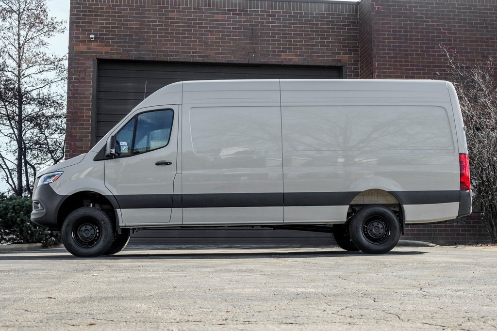 Used 2026 Mercedes-Benz Sprinter 2500 image 3