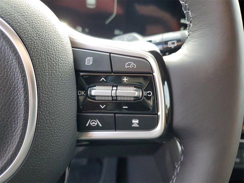 New 2026 Kia Carnival SX Prestige image 13