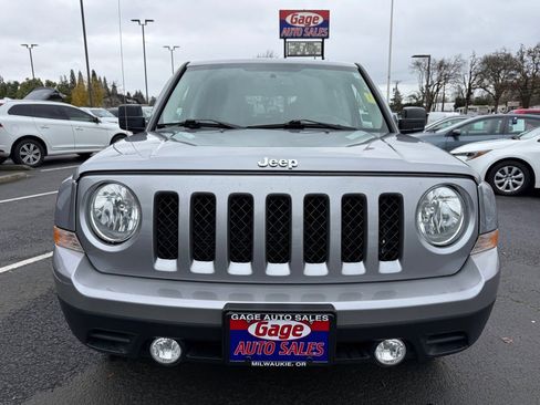 Used 2017 Jeep Patriot Sport image 11