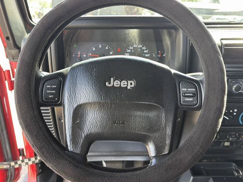 Used 2006 Jeep Wrangler Rubicon AWD/4WD image 10
