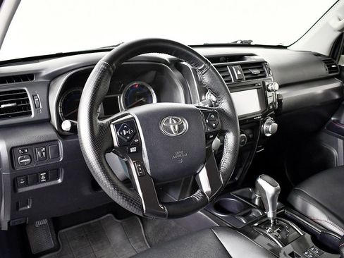 Used 2016 Toyota 4Runner TRD Pro image 19