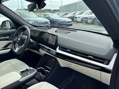 Used 2026 BMW X1 xDrive28i w/ Technology Package AWD/4WD image 19