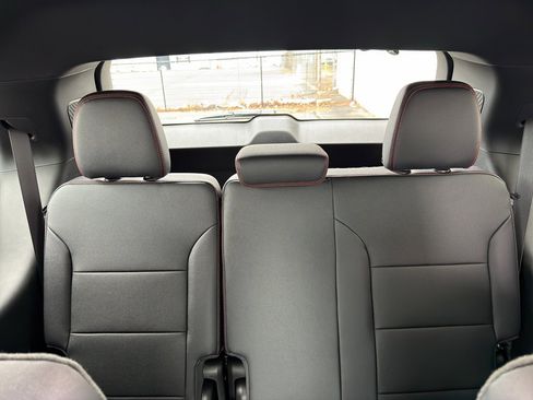 New 2026 Chevrolet Traverse Z71 w/ Enhanced Driving Package image 26