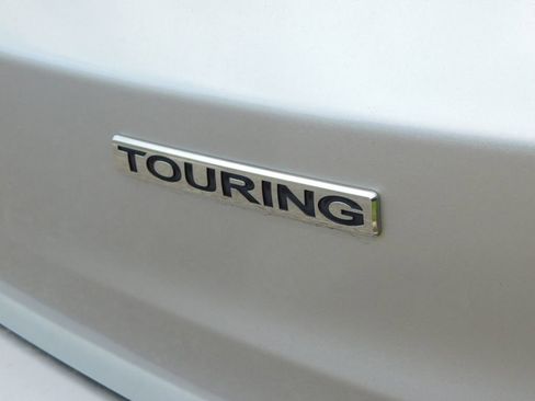 Used 2016 Honda CR-V Touring image 10