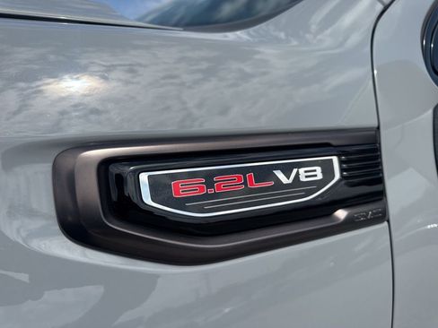 Used 2024 GMC Sierra 1500 AT4X image 39