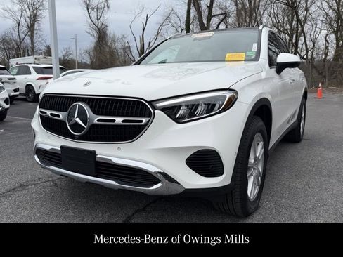 Certified 2025 Mercedes-Benz GLC 300 4MATIC image 1