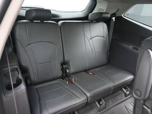 Used 2020 Buick Enclave Avenir w/ Avenir Technology Package AWD/4WD image 18