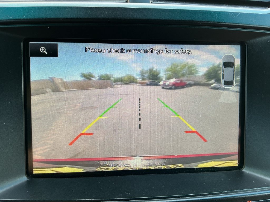 Used 2016 Ford Explorer XLT w/ Equipment Group 202A AWD/4WD image 16