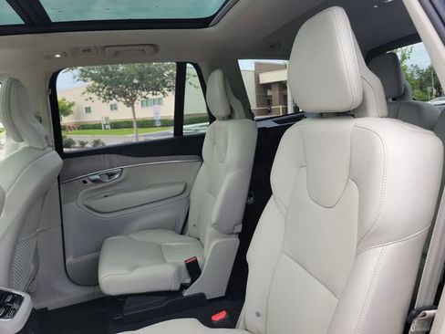 Used 2024 Volvo XC90 T8 Plus w/ Protection Package Premier AWD/4WD image 11