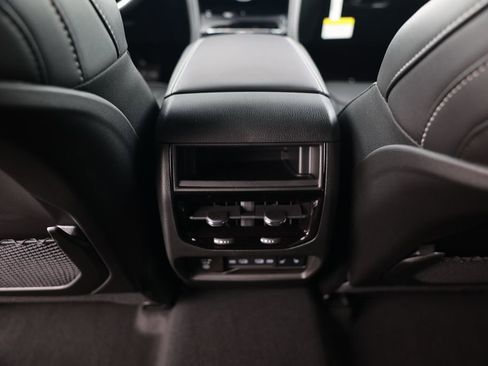 New 2026 Jeep Grand Cherokee Limited image 28