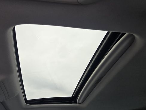 Used 2016 Lexus ES 350 w/ Navigation System Package image 31