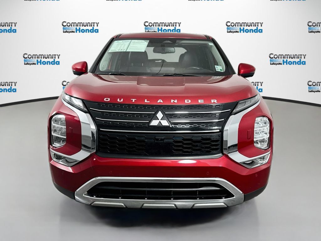 Used 2022 Mitsubishi Outlander SE AWD/4WD image 2