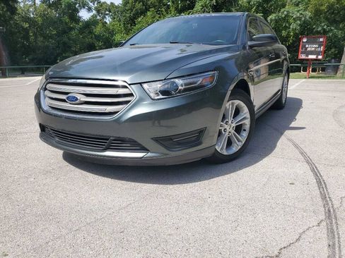 Used 2016 Ford Taurus SEL FWD image 5