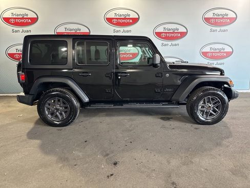 Used 2024 Jeep Wrangler Unlimited Sport AWD/4WD image 6