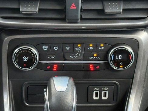 Used 2022 Ford EcoSport SE w/ SE Convenience Package image 23