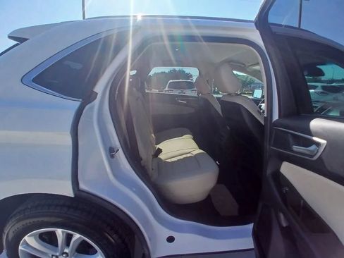 Used 2020 Ford Edge SEL AWD/4WD image 19