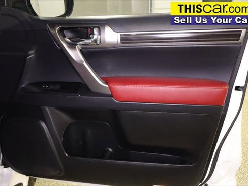 Used 2022 Lexus GX 460 Premium w/ Premium Package image 44