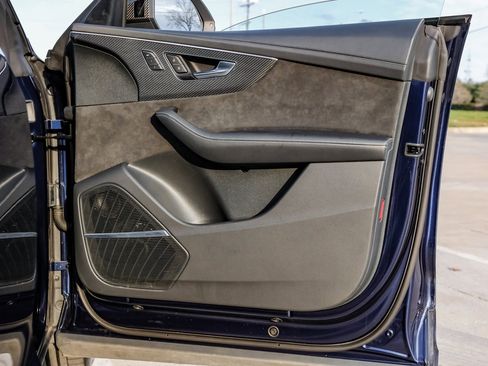 Used 2022 Audi RS Q8 image 56