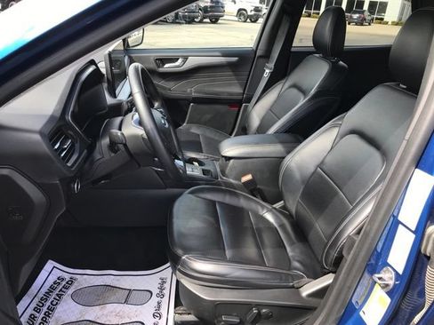 Used 2023 Ford Escape Platinum AWD/4WD image 15