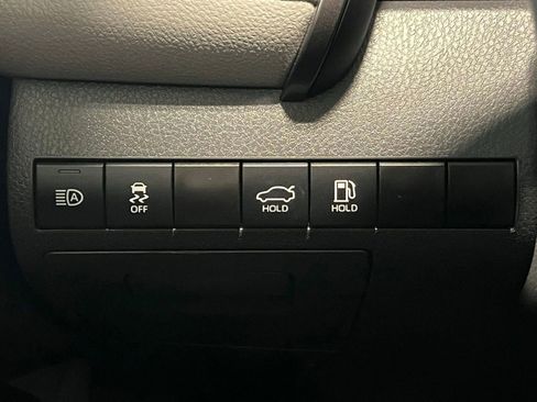 Used 2023 Toyota Camry XLE image 32