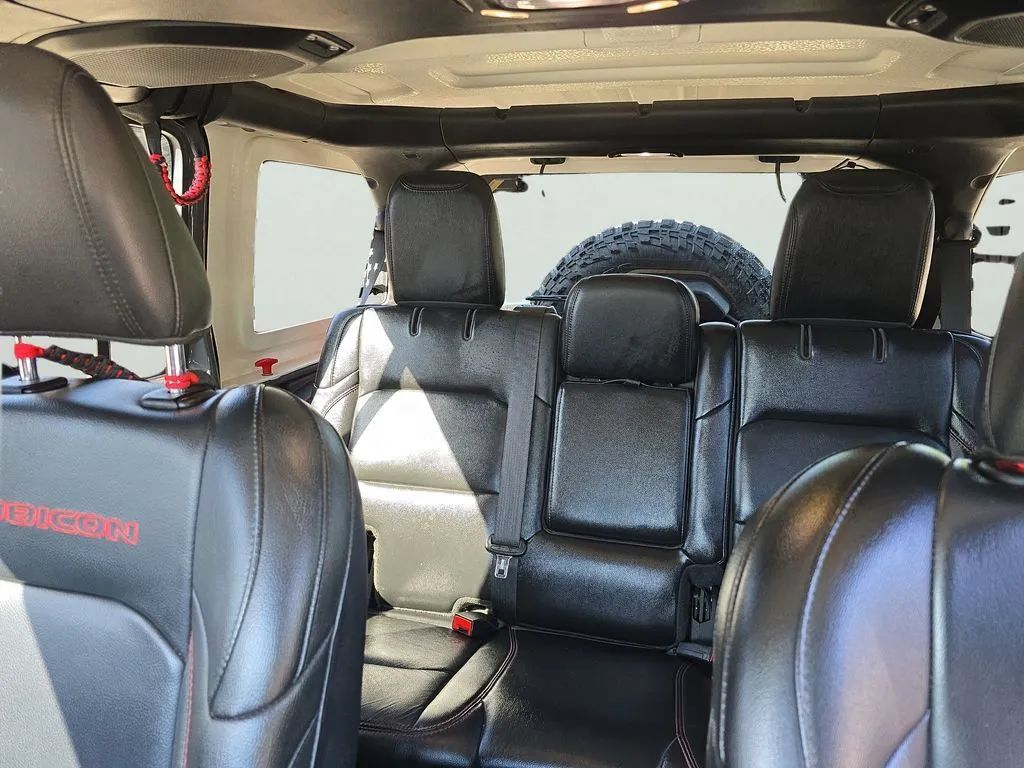 Used 2020 Jeep Wrangler Unlimited Rubicon AWD/4WD image 31