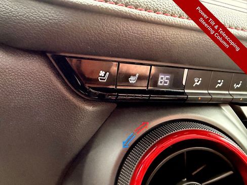 Used 2021 Chevrolet Blazer RS w/ Enhanced Convenience Package image 28