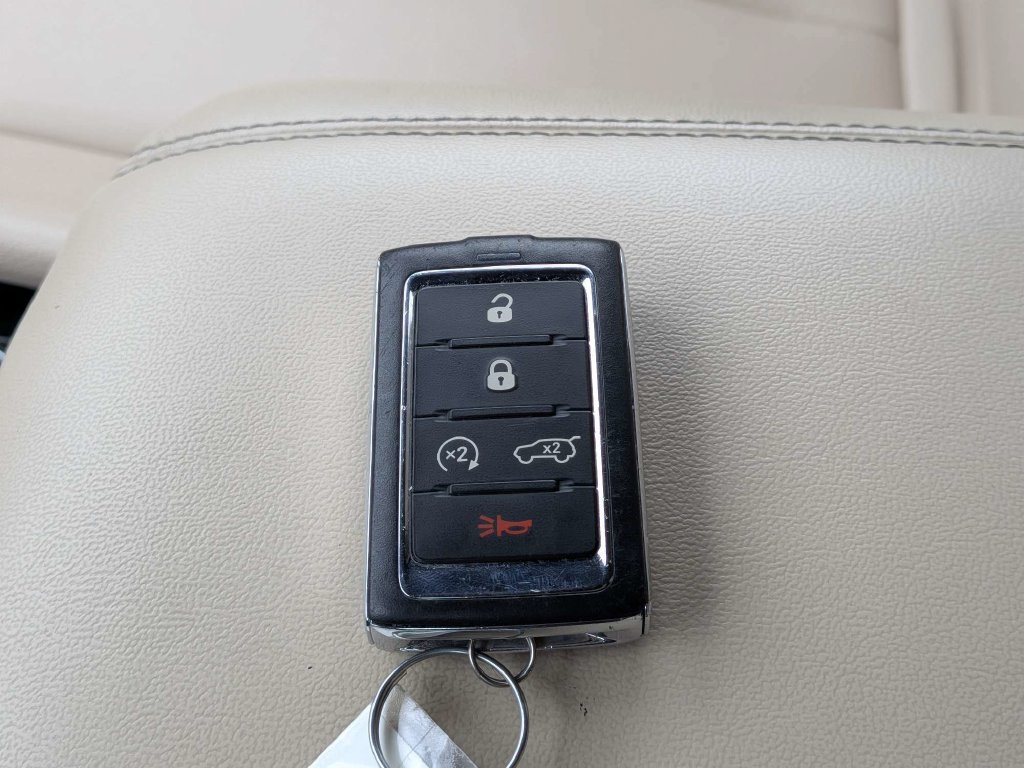 Used 2024 Jeep Grand Cherokee Limited 4xe AWD/4WD image 34