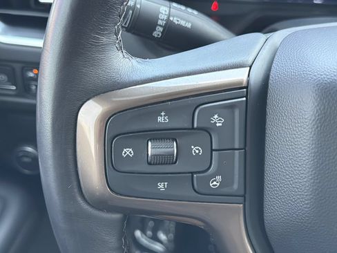 Used 2022 Chevrolet Suburban High Country RWD image 22