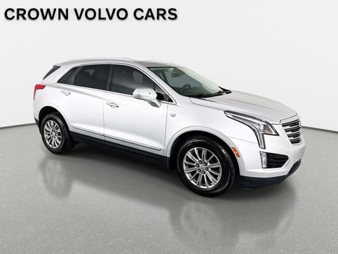 Used 2018 Cadillac XT5 Luxury AWD/4WD image 3