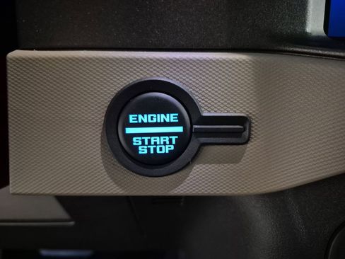 Used 2024 Ford Bronco Wildtrak image 17