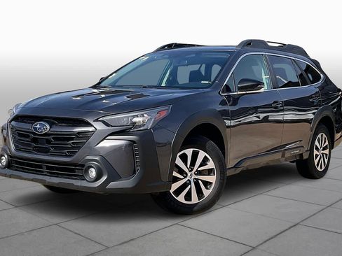 Used 2024 Subaru Outback Premium image 3