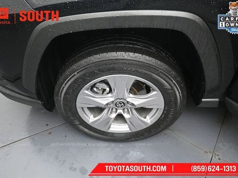 Used 2025 Toyota RAV4 XLE AWD/4WD image 34