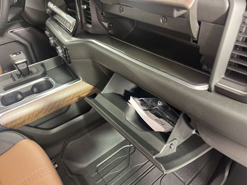 New 2026 Chevrolet Silverado 1500 High Country w/ Technology Package AWD/4WD image 28