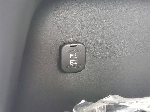 Used 2025 MAZDA CX-50 AWD 2.5 S w/ Weather Package image 9