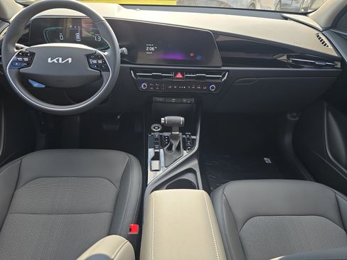 New 2026 Kia Niro EX image 14