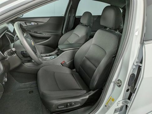 Used 2022 Chevrolet Malibu LT image 16