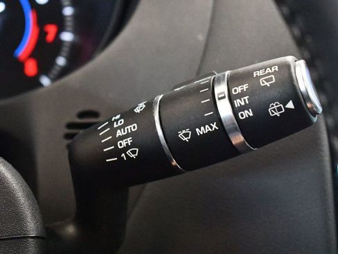 Used 2020 Jaguar F-PACE Premium image 61