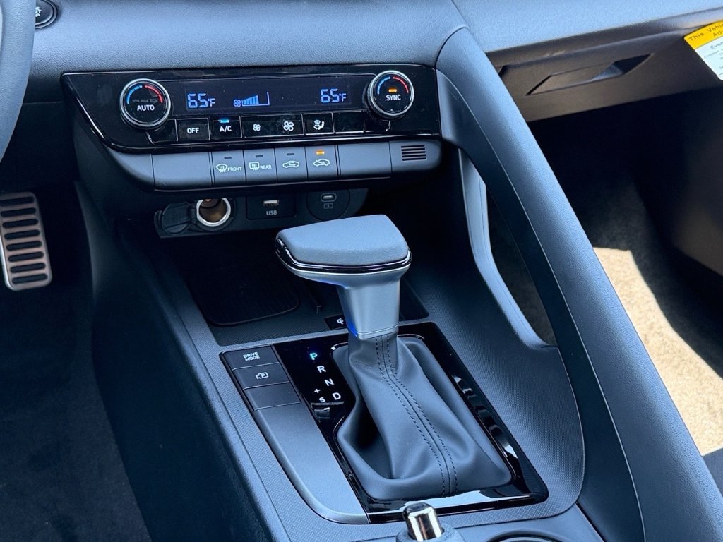 New 2026 Hyundai Elantra SEL FWD image 10