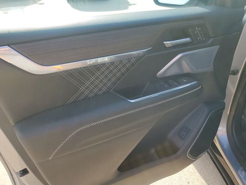 Used 2024 GMC Acadia Denali w/ Super Cruise Package image 30