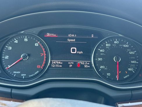 Used 2023 Audi Q5 2.0T Premium w/ Convenience Package AWD/4WD image 15