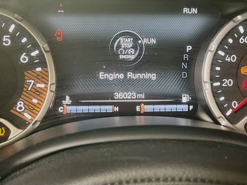 Used 2022 Jeep Renegade Latitude w/ Convenience Group AWD/4WD image 12