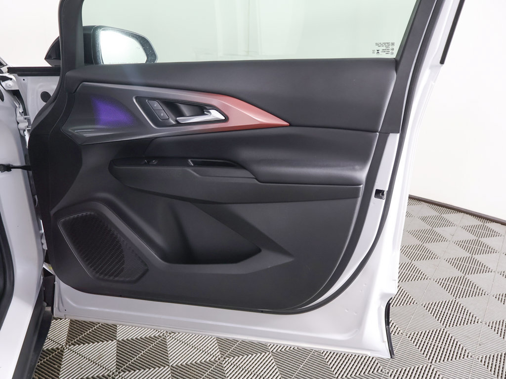 Used 2025 Chevrolet Equinox EV RS w/ Convenience Package II FWD image 29