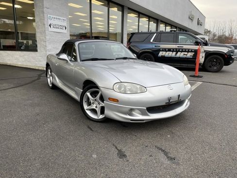 Used 2003 MAZDA MX-5 Miata image 3