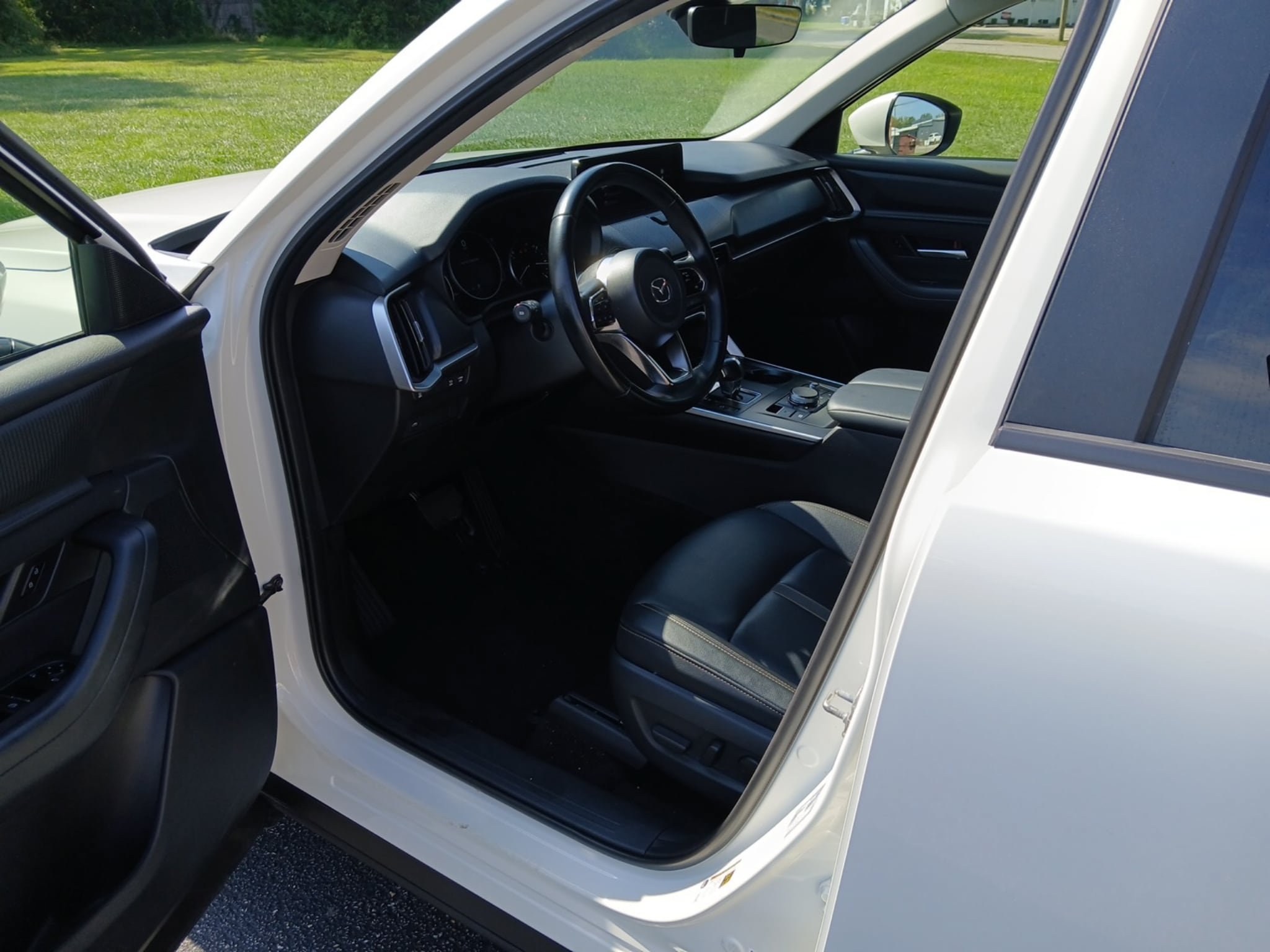 Used 2025 MAZDA CX-90 3.3 Turbo w/ Select Package AWD/4WD image 8