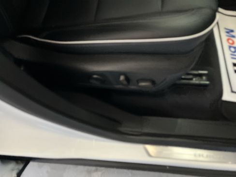 Used 2025 Buick Enclave Preferred image 15